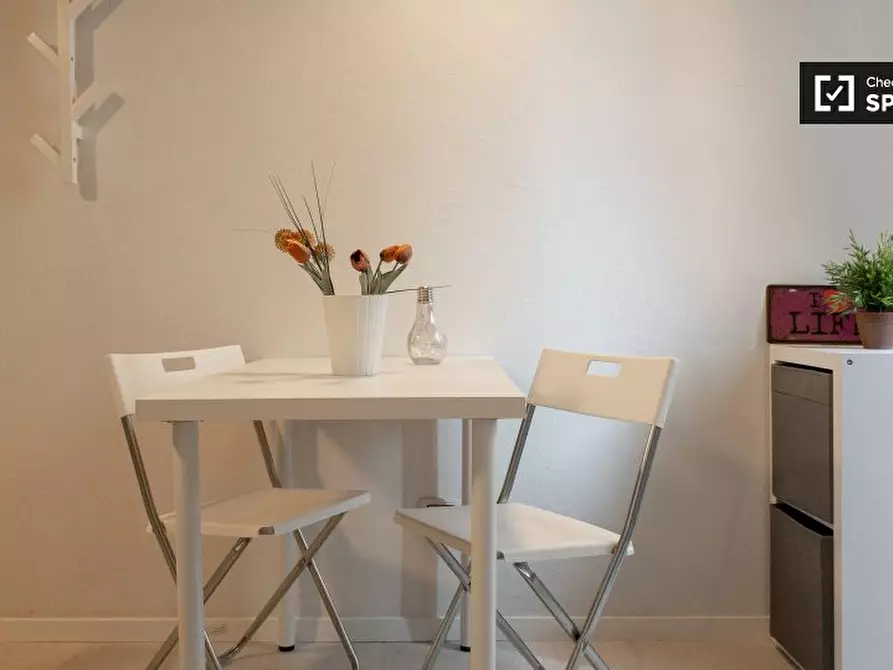 Immagine 3 di Ufficio in affitto  in Piazza Napoli, 20144 Milano MI, Italy a Milano