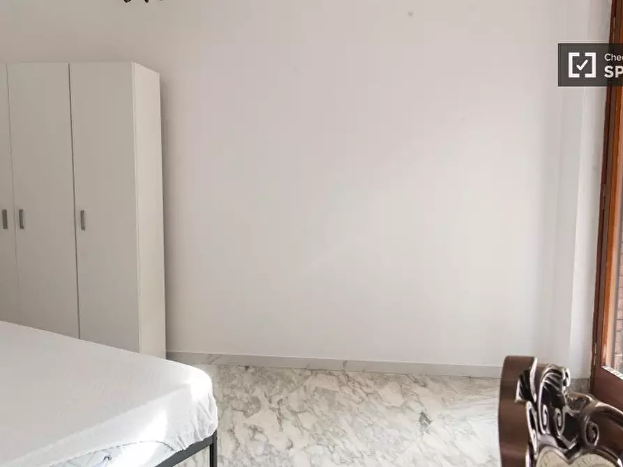 Immagine 2 di Camera condivisa in affitto  in Via dei Radiotelegrafisti a Roma
