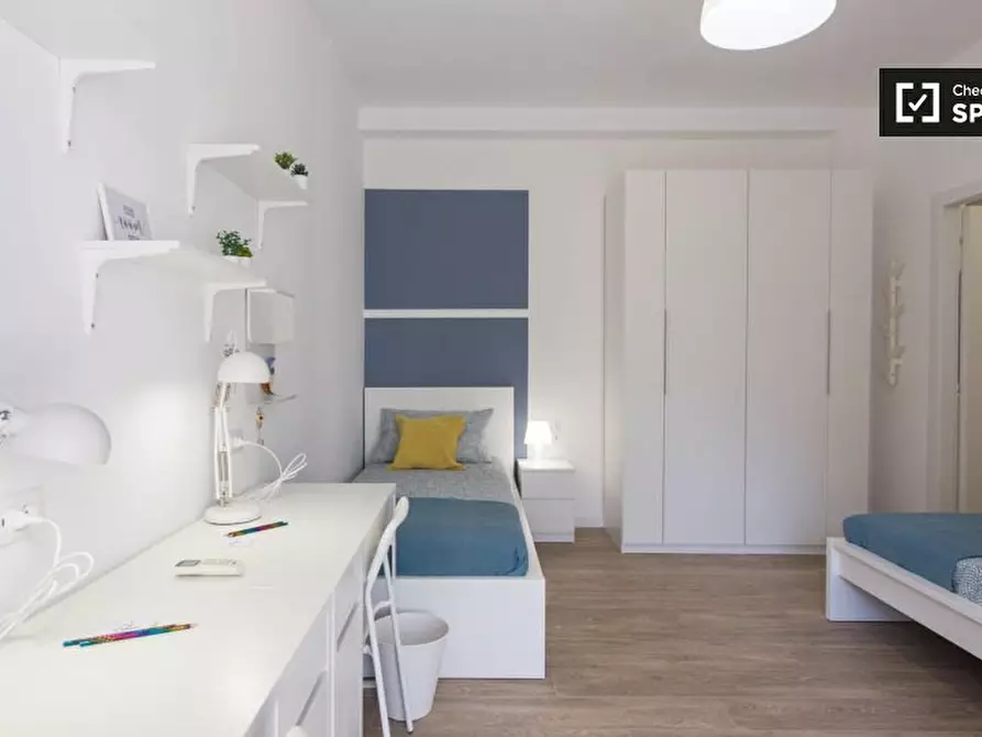 Immagine 4 di Camera condivisa in affitto  in Via Moretto da Brescia a Milano