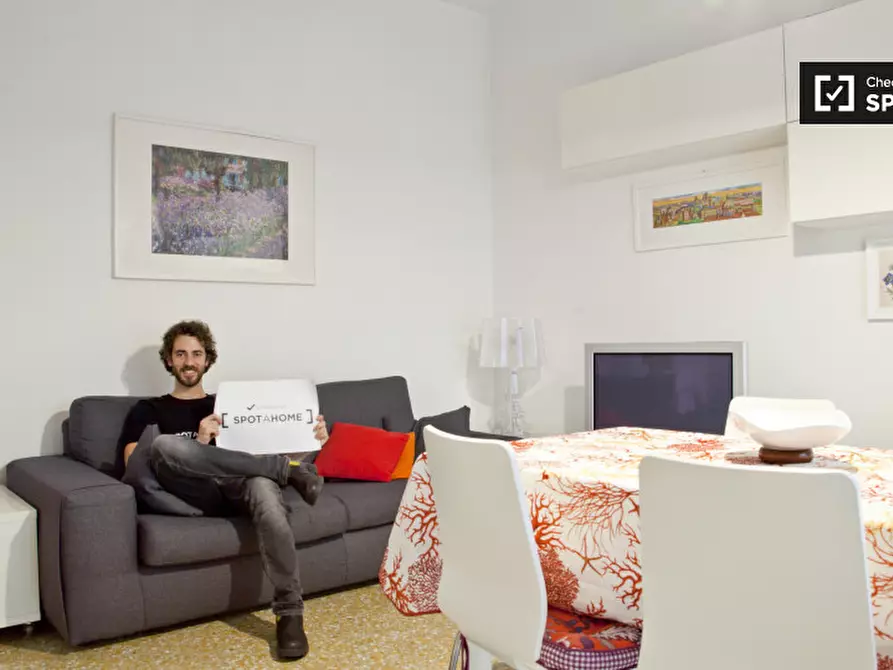 Immagine 8 di Camera condivisa in affitto  in Via Bolzano a Roma