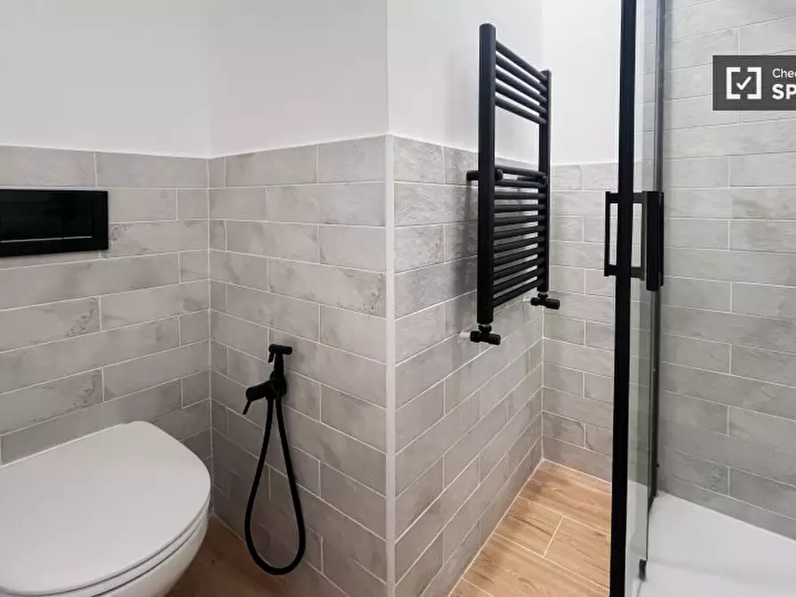 Immagine 16 di Camera condivisa in affitto  in Via Don Bosco a Milano