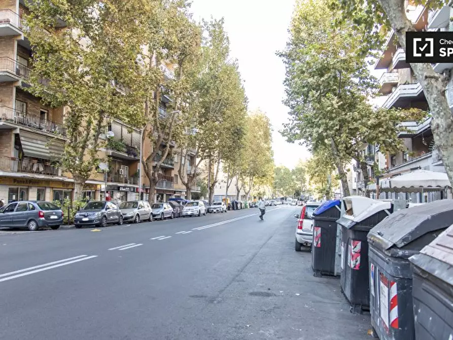Immagine 8 di Camera condivisa in affitto  in Via Oderisi da Gubbio a Roma