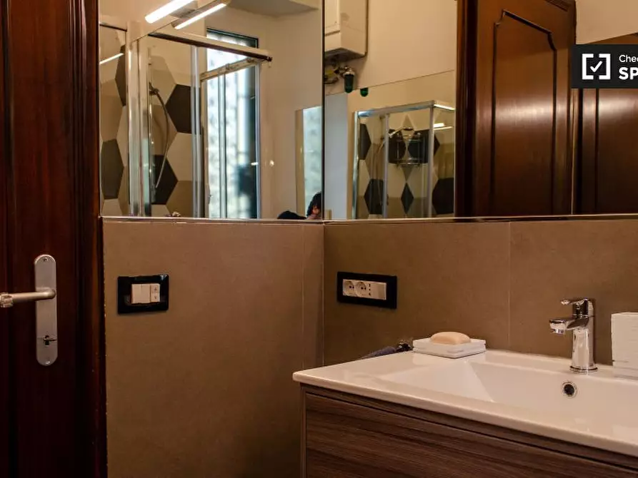 Immagine 12 di Appartamento in affitto  in Via Suor Maria Mazzarello, 00181 Roma RM, Italy a Roma