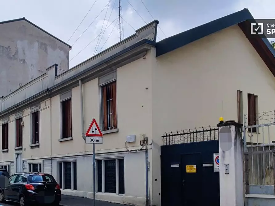 Immagine 16 di Ufficio in affitto  in Via Privata Chioggia a Milano