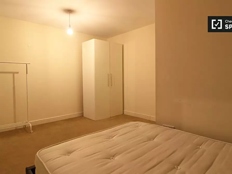 Immagine 4 di Camera condivisa in affitto  in Atlantis Cl a Barking