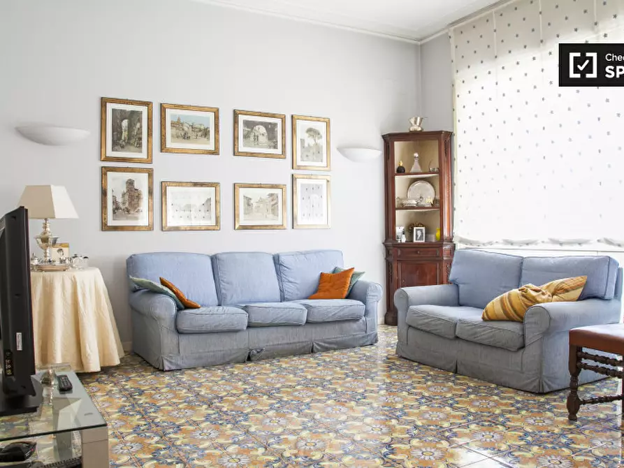 Immagine 17 di Camera condivisa in affitto  in Via Flaminia a Roma