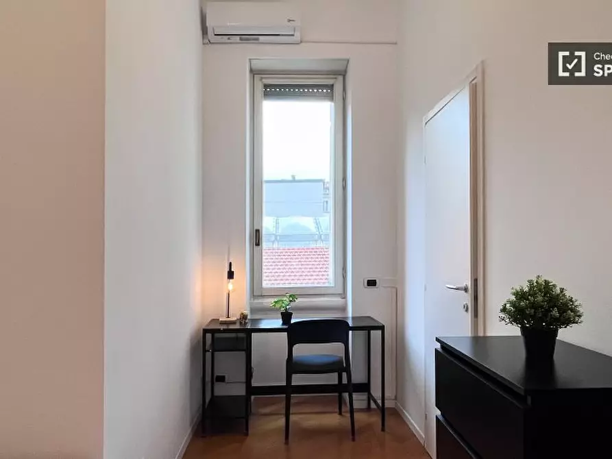 Immagine 1 di Camera condivisa in affitto  in P.za Argentina a Milano