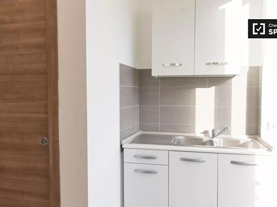 Immagine 17 di Camera condivisa in affitto  in Via dei Sulpici a Roma