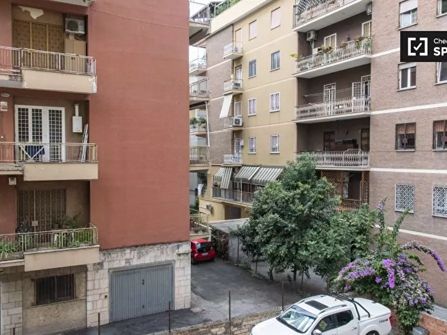Immagine 5 di Camera condivisa in affitto  in Via Giulio Aristide Sartorio, 00147 Roma RM, Italy a Roma