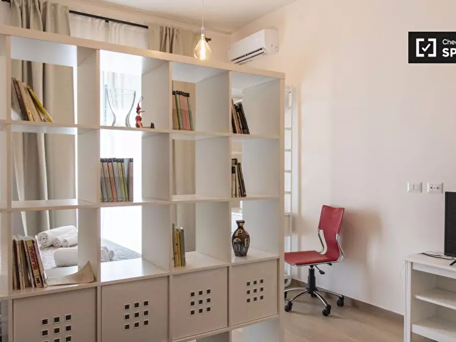 Immagine 6 di Appartamento in affitto  in Via Tuscolana a Roma