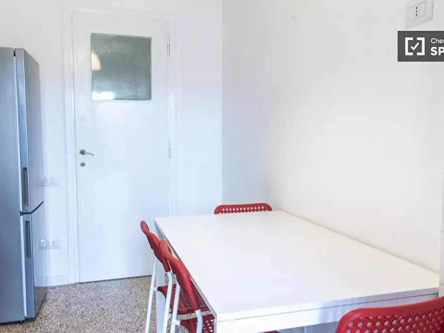 Immagine 19 di Camera condivisa in affitto  in Viale Etiopia a Roma