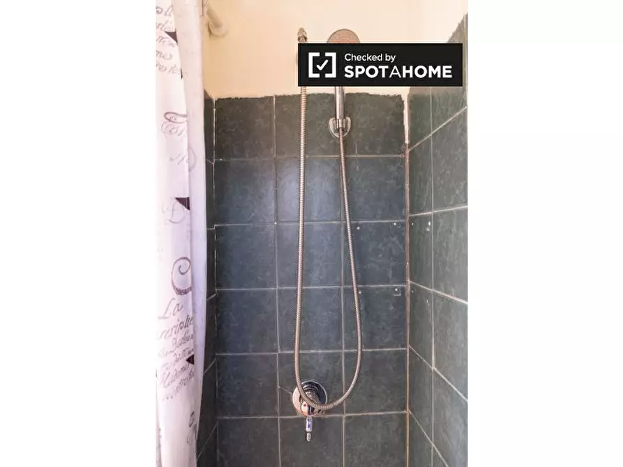 Immagine 16 di Appartamento in affitto  in Via di Porta Medaglia, 148, 00134 Roma RM, Italy a Roma