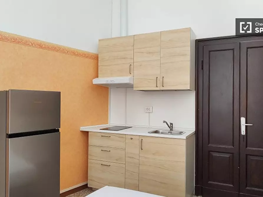 Immagine 17 di Camera condivisa in affitto  in Viale Brianza a Milano