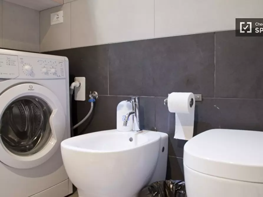 Immagine 10 di Ufficio in affitto  in Via Raffaele Cadorna a Roma