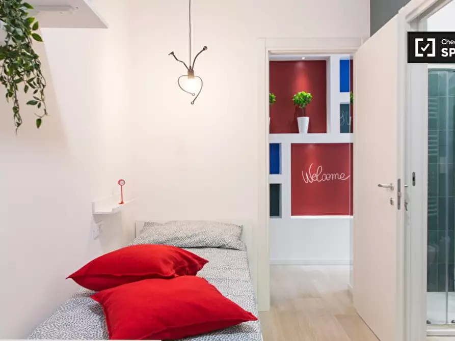 Immagine 5 di Camera condivisa in affitto  in Via Mincio a Milano