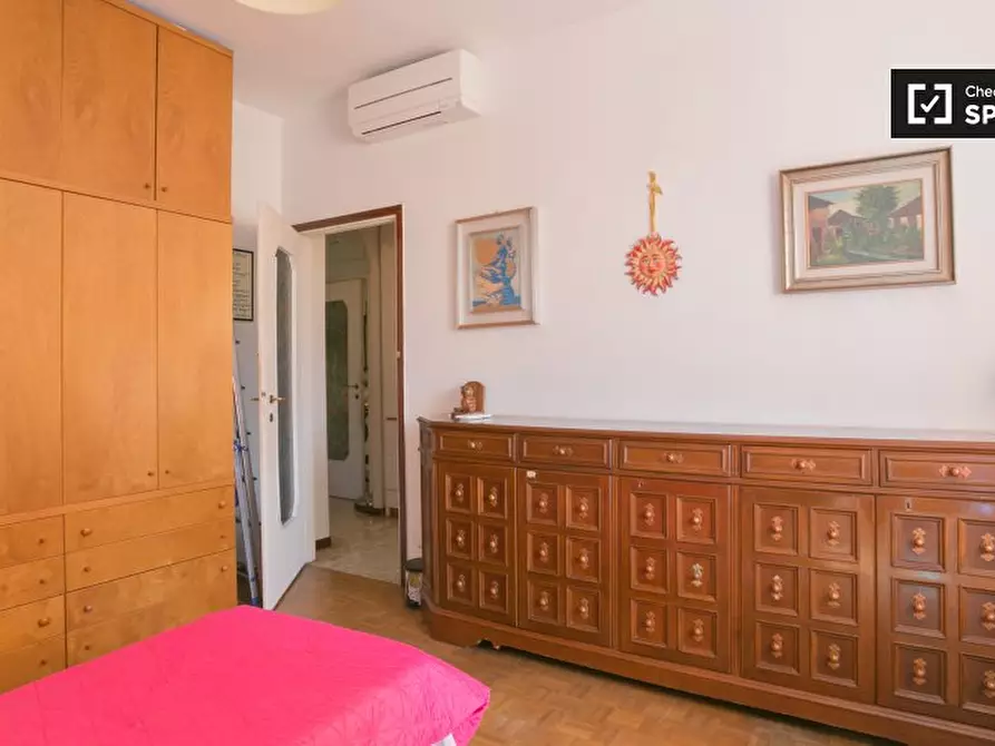 Immagine 2 di Camera condivisa in affitto  in Viale Monza a Milano