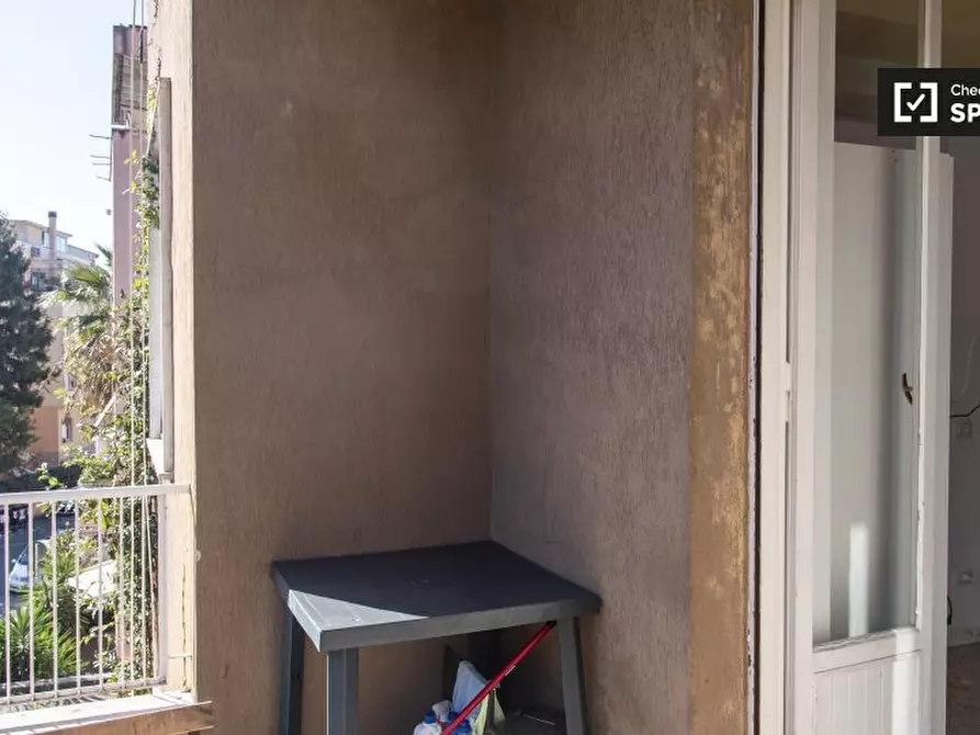 Immagine 7 di Camera condivisa in affitto  in Via Monte Cristallo a Roma