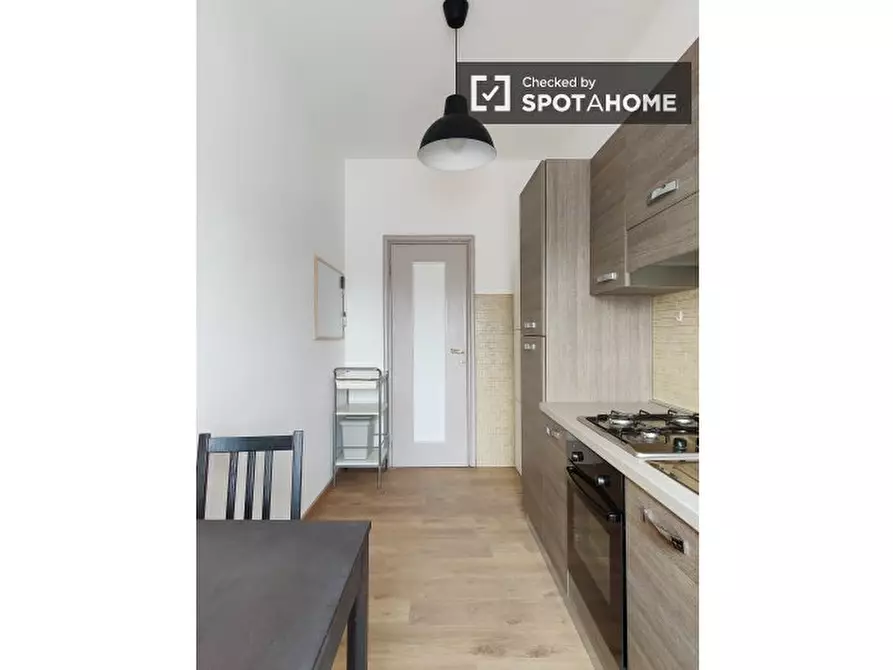 Immagine 10 di Camera condivisa in affitto  in Via Donatello a Milano