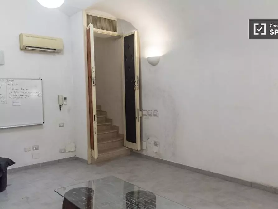 Immagine 19 di Appartamento in affitto  in Vicolo del Governo Vecchio a Roma