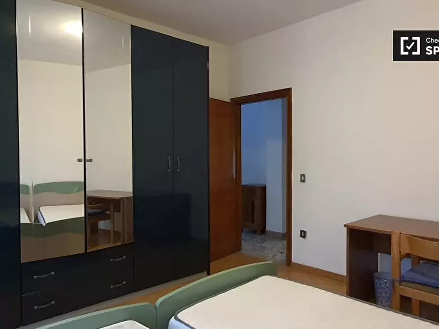 Immagine 2 di Camera condivisa in affitto  in Via Fratelli Perini a Trento