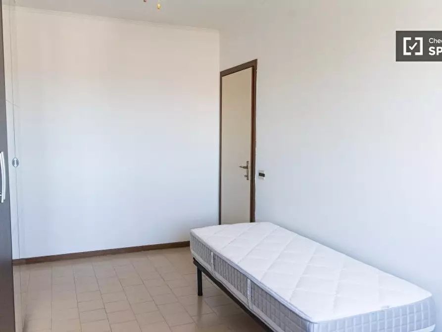 Immagine 9 di Appartamento in affitto  in Viale dei Caduti per la Resistenza a Roma