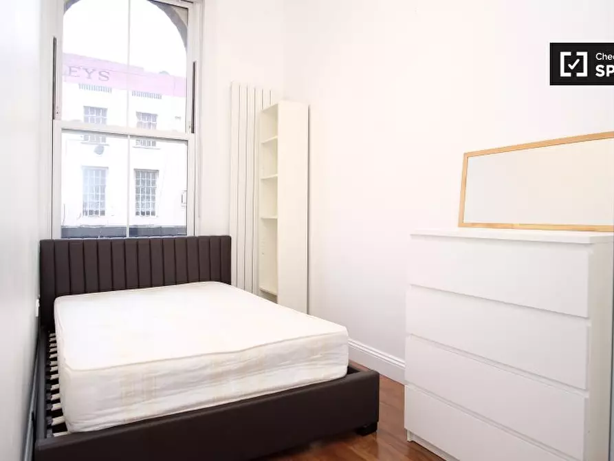 Immagine 11 di Appartamento in affitto  in A Alvington Cres a Hackney