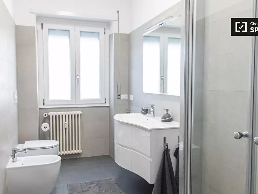 Immagine 7 di Camera condivisa in affitto  in Via Anastasio II a Roma