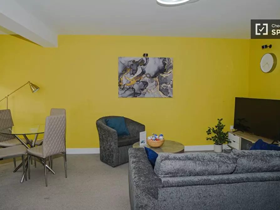 Immagine 4 di Appartamento in affitto  in Rush Grove St a Eltham