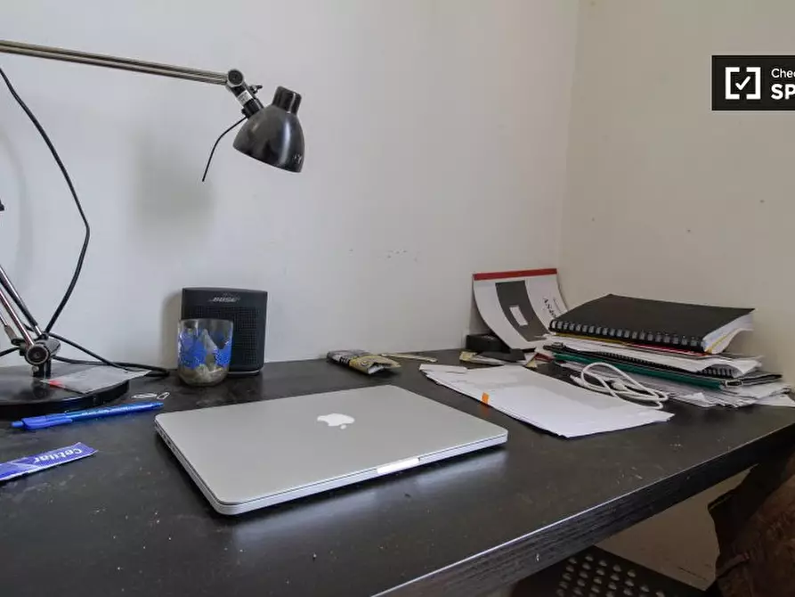 Immagine 4 di Camera condivisa in affitto  in Corso S. Maurizio a Torino