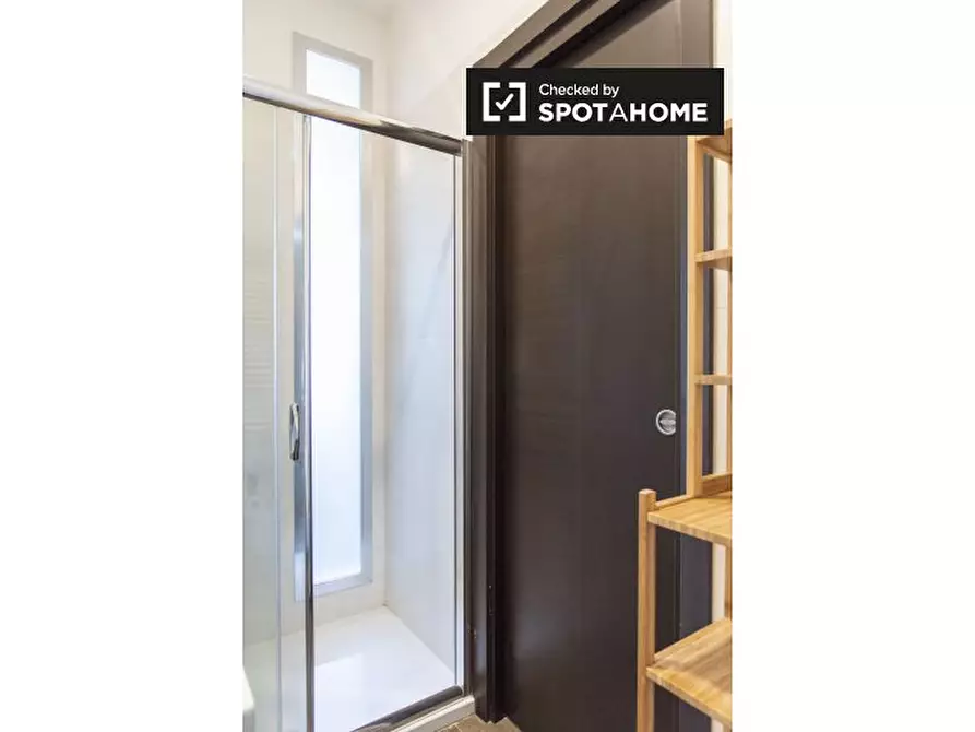 Immagine 13 di Appartamento in affitto  in Via della Marranella a Roma