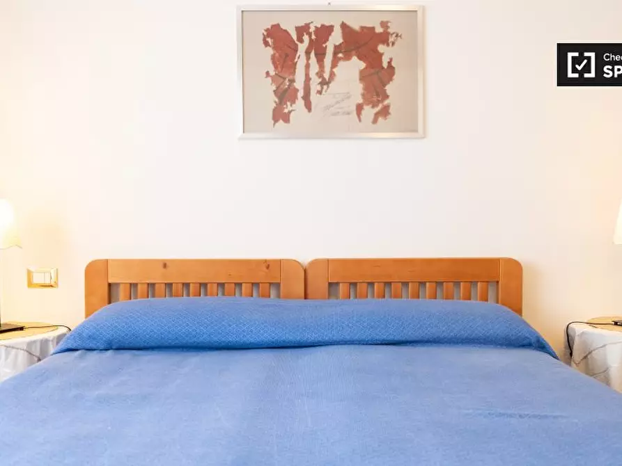 Immagine 3 di Camera condivisa in affitto  in Via Giuseppe Gregoraci a Roma