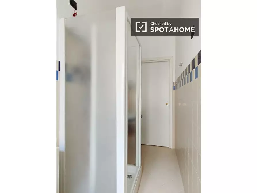 Immagine 12 di Camera condivisa in affitto  in Via Privata Ebro a Milano