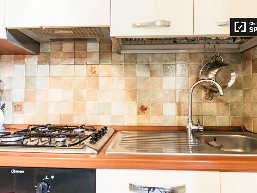 Immagine 10 di Camera condivisa in affitto  in Piazza Tommaso De Cristoforis a Roma