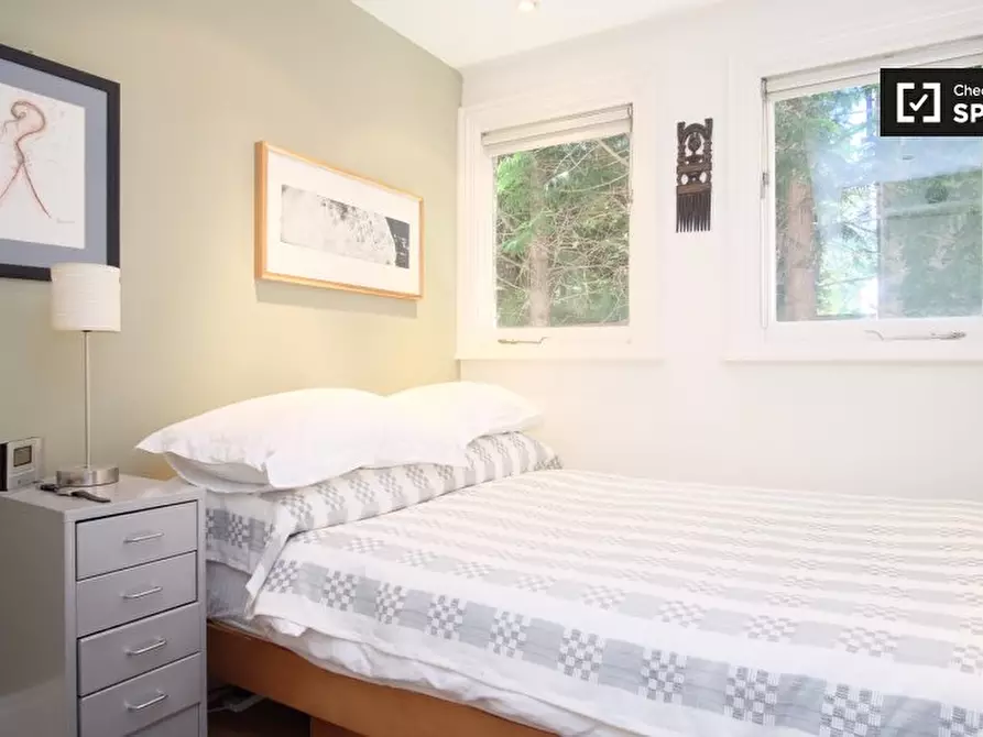 Immagine 3 di Appartamento in affitto  in Rosslyn Hill, Hampstead a Camden Town