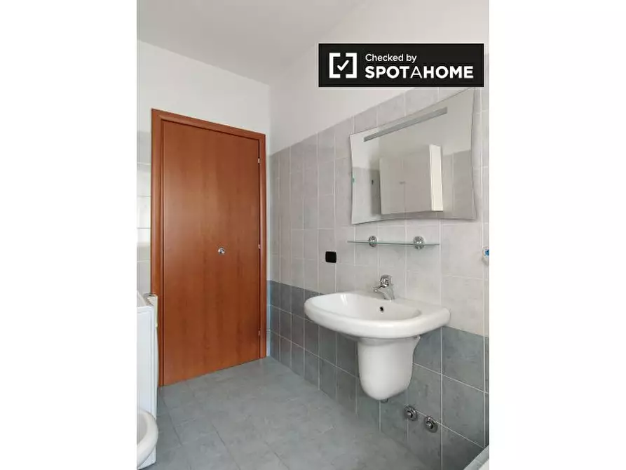 Immagine 14 di Appartamento in affitto  in Via Monte Rosa a Rozzano