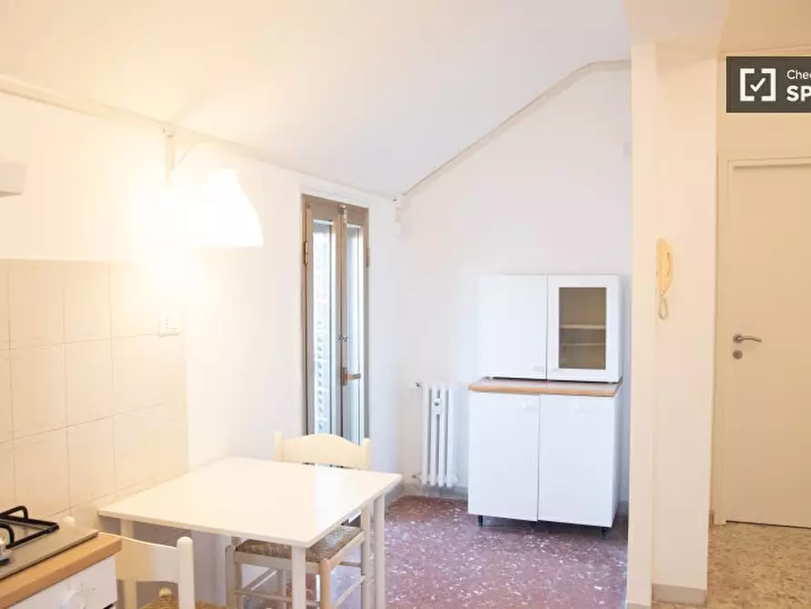 Immagine 13 di Appartamento in affitto  in Via Curzio Rufo a Roma