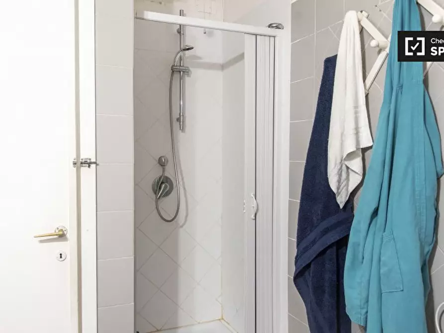 Immagine 10 di Camera condivisa in affitto  in Largo Francesco Anzani a Roma