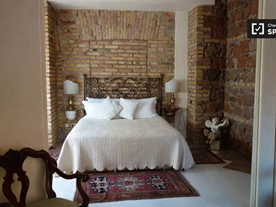 Immagine 17 di Appartamento in affitto  in Via della VII Coorte a Roma