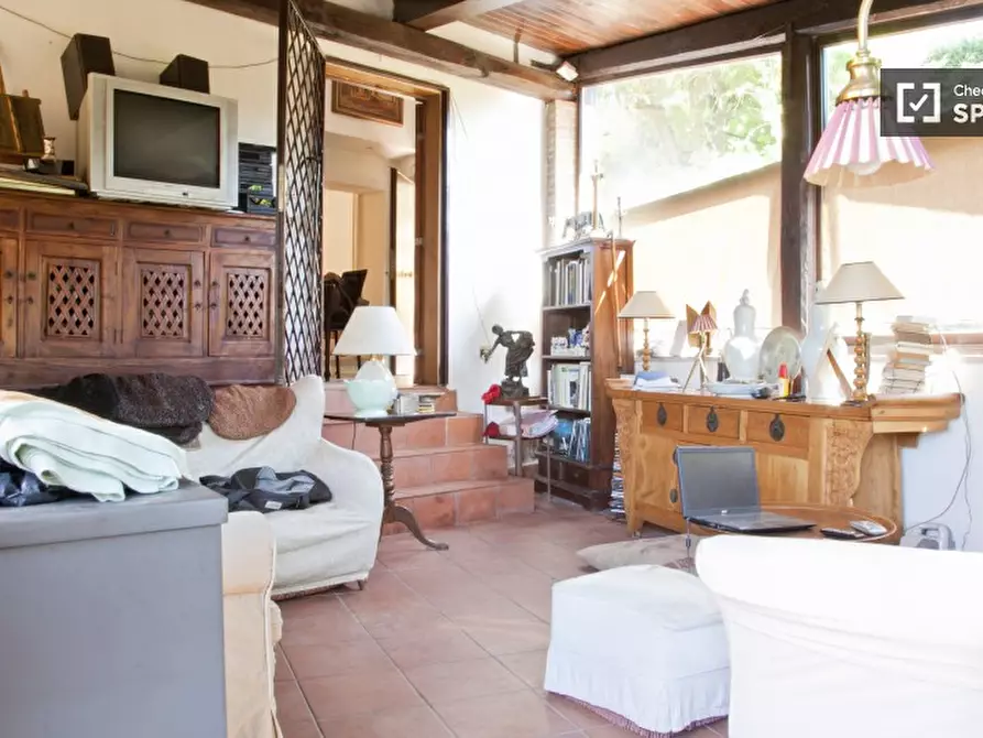 Immagine 12 di Camera condivisa in affitto  in Via dei Bonacolsi a Roma