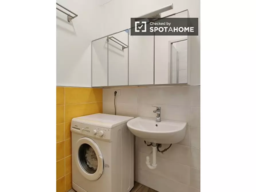 Immagine 18 di Appartamento in affitto  in Via Cervignano a Milano