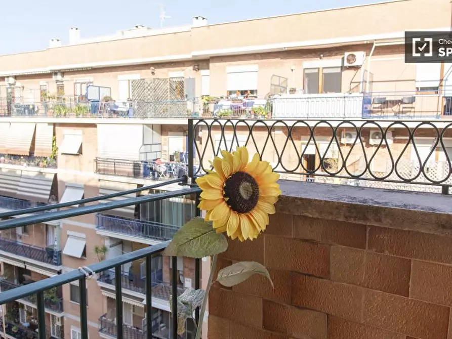 Immagine 11 di Appartamento in affitto  in Via Olevano Romano a Roma