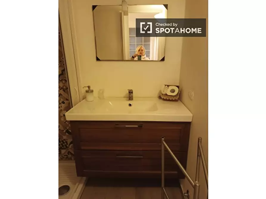 Immagine 7 di Ufficio in affitto  in Vico Storto Purgatorio Ad Arco a Napoli