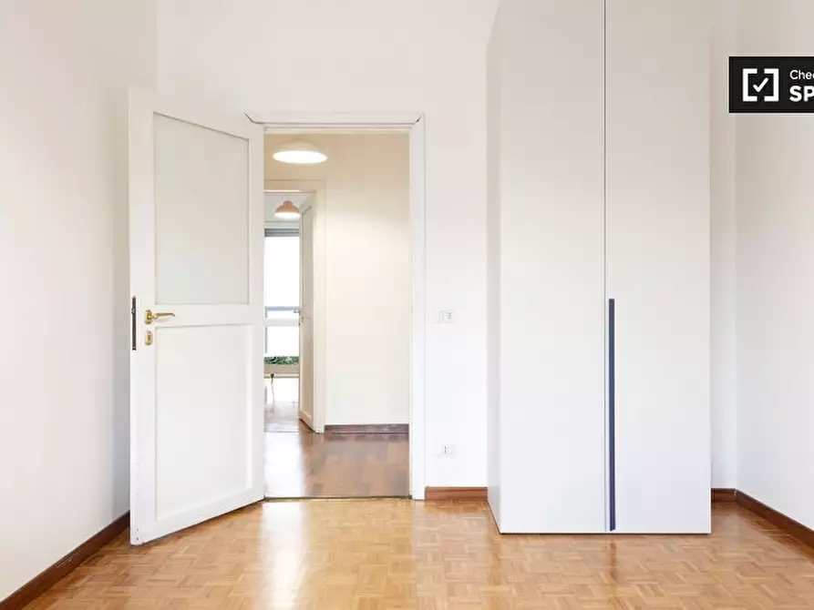 Immagine 2 di Camera condivisa in affitto  in Via Leopoldo Cicognara a Milano