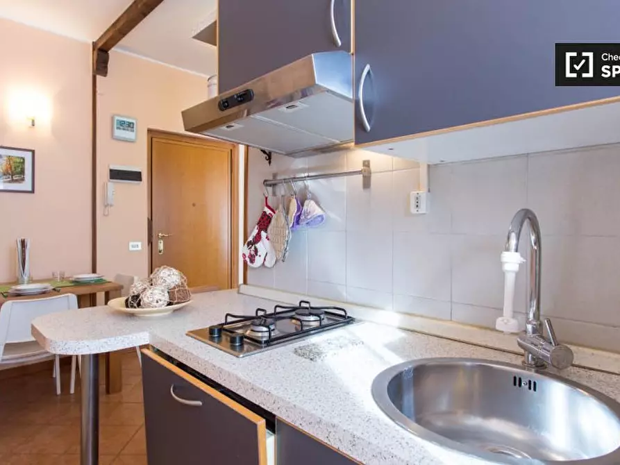 Immagine 11 di Camera condivisa in affitto  in Via Bari, 20143 Milano MI, Italy a Milano