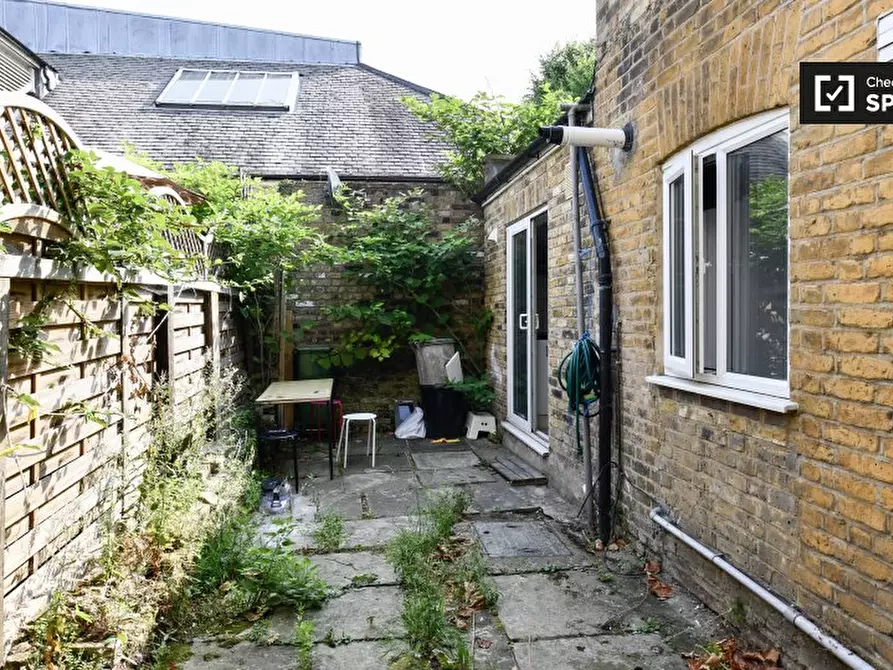 Immagine 11 di Camera condivisa in affitto  in Berriman Rd a Islington