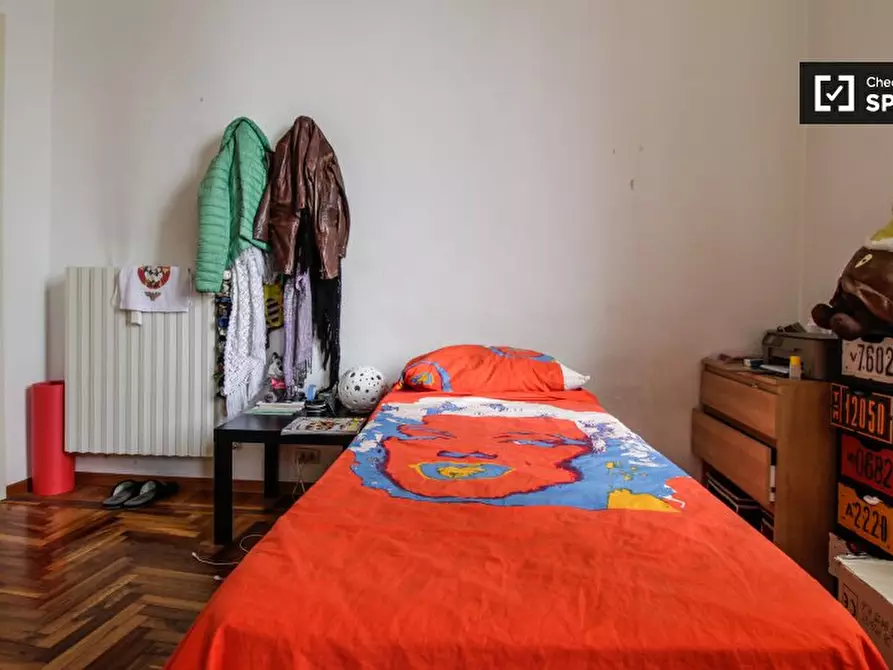 Immagine 3 di Camera condivisa in affitto  in Corso S. Maurizio a Torino