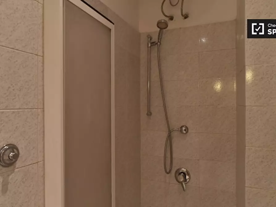 Immagine 10 di Appartamento in affitto  in Via dei Gigli d'Oro a Roma