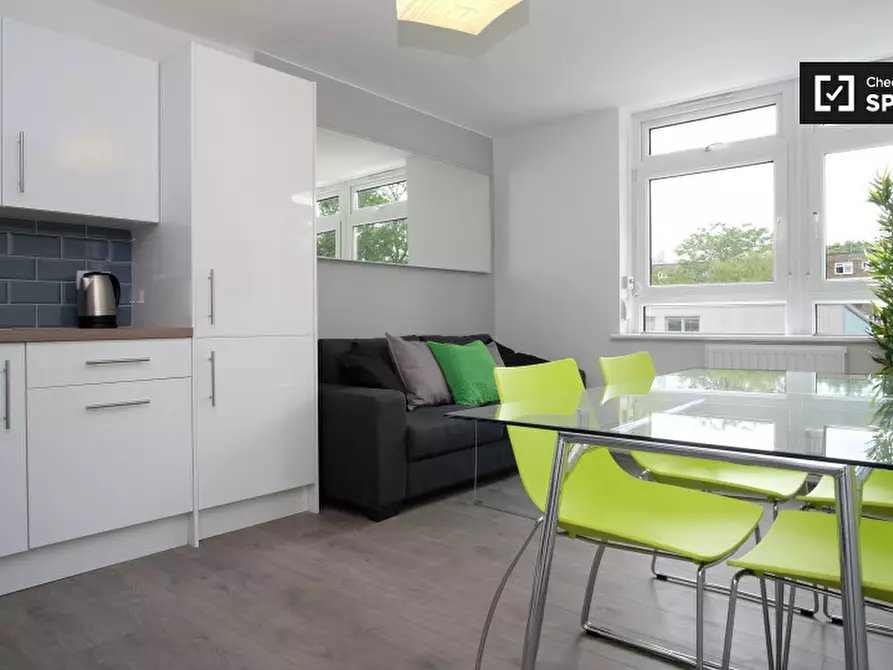 Immagine 7 di Camera condivisa in affitto  in Cambridge Heath Road a Poplar