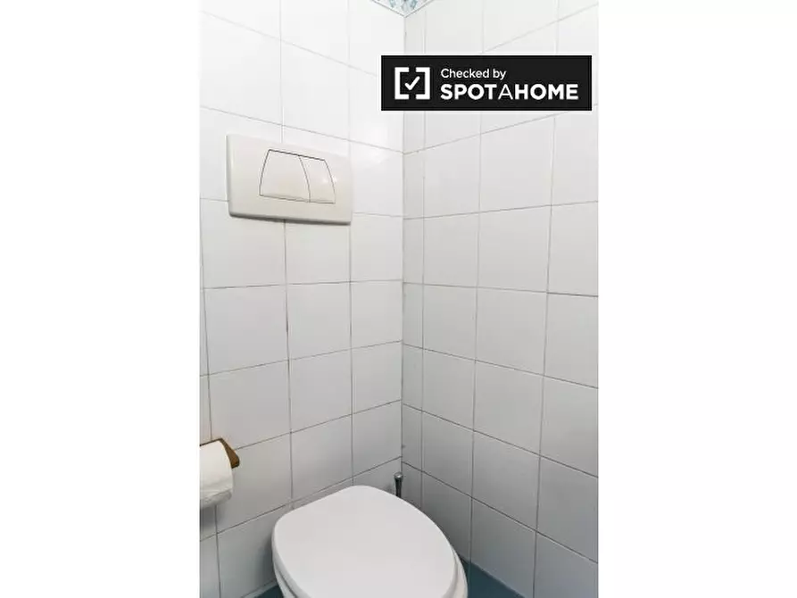 Immagine 13 di Camera condivisa in affitto  in Via Benaco, 00199 Roma RM, Italy a Roma