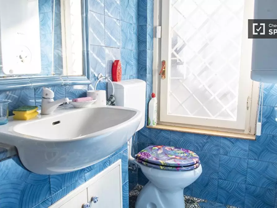 Immagine 6 di Camera condivisa in affitto  in Via Cassia a Roma